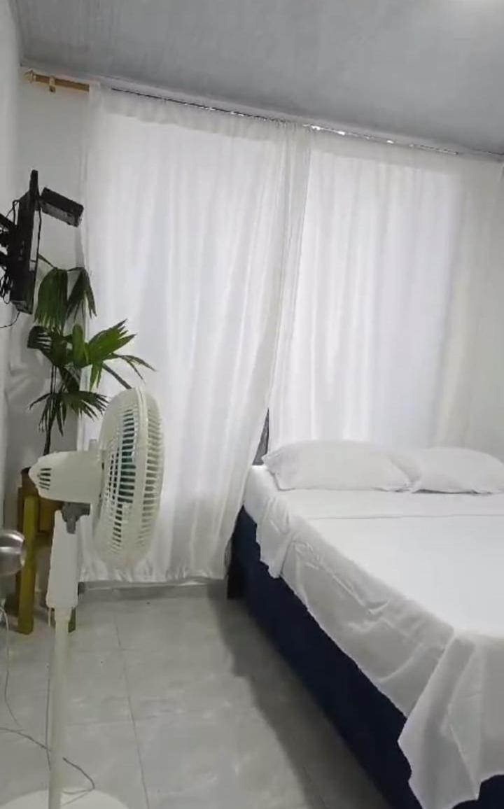 Hostal Javi Santa Marta  Ngoại thất bức ảnh